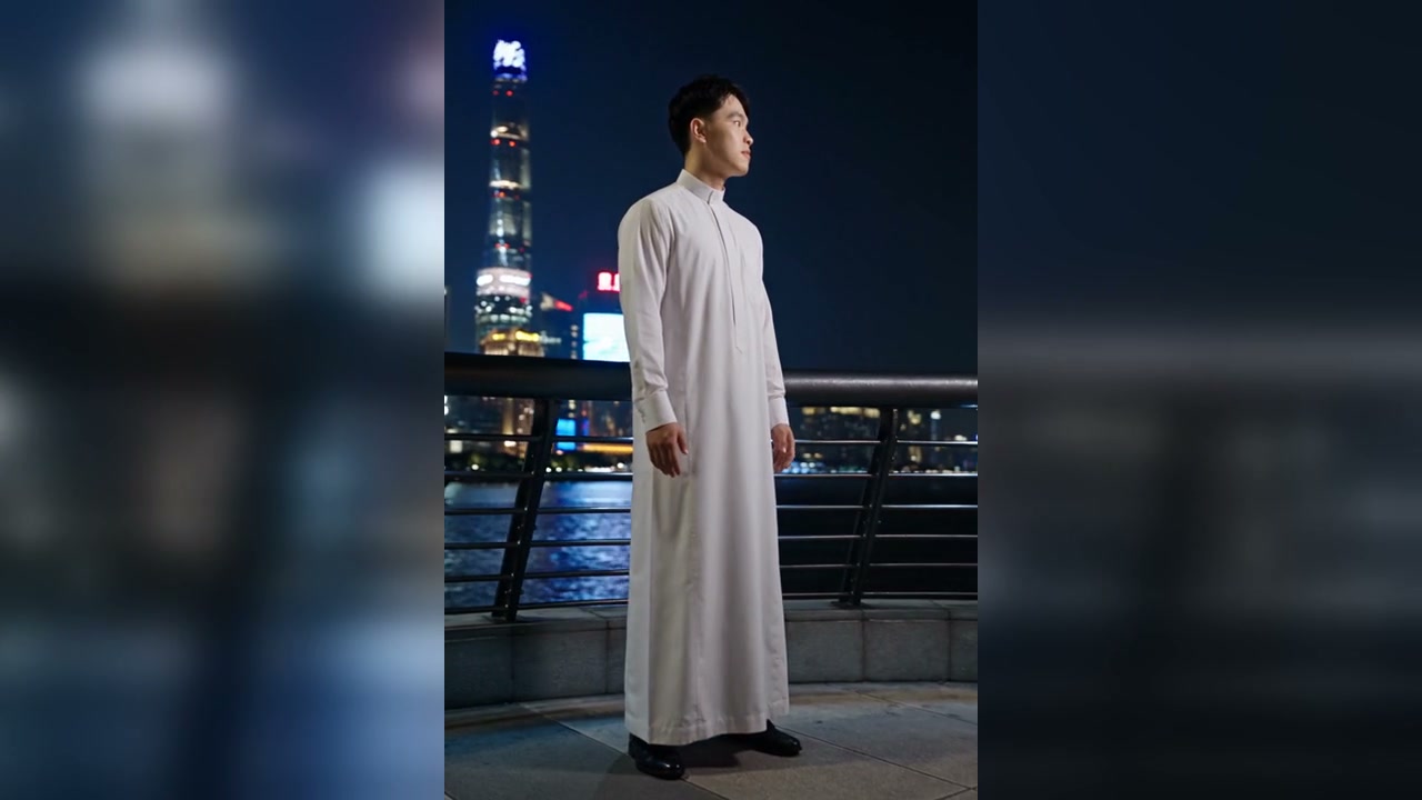左前机位取景